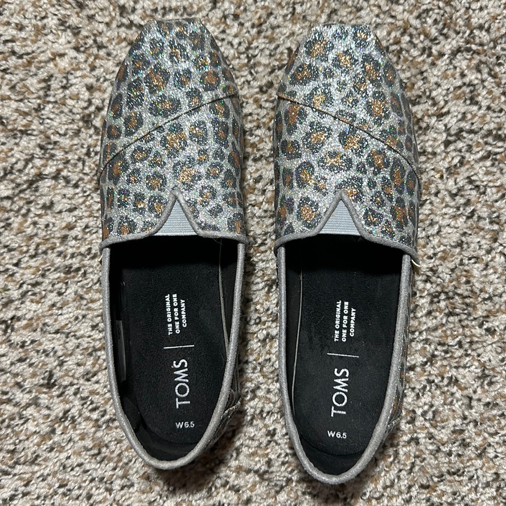 Toms Cheetah Print Glitter Alpargata Size: 6.5 in Great Condition